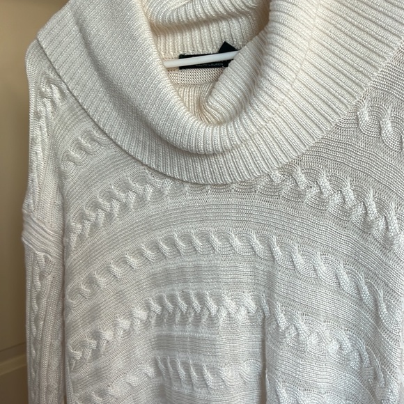 Ralph Lauren Silky feeling cowl neck sweater medium - Picture 3 of 8